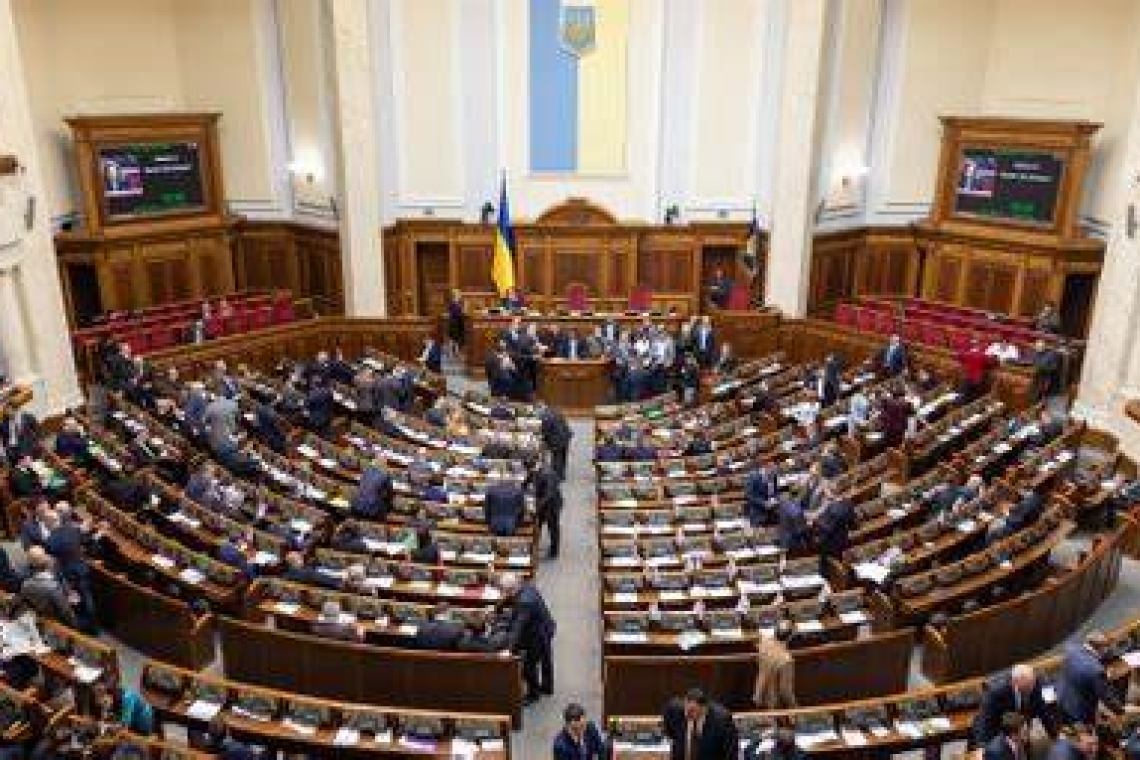 Le Parlement Ukrainien Vote l'Interdiction de l'Église Orthodoxe Liée à la Russie